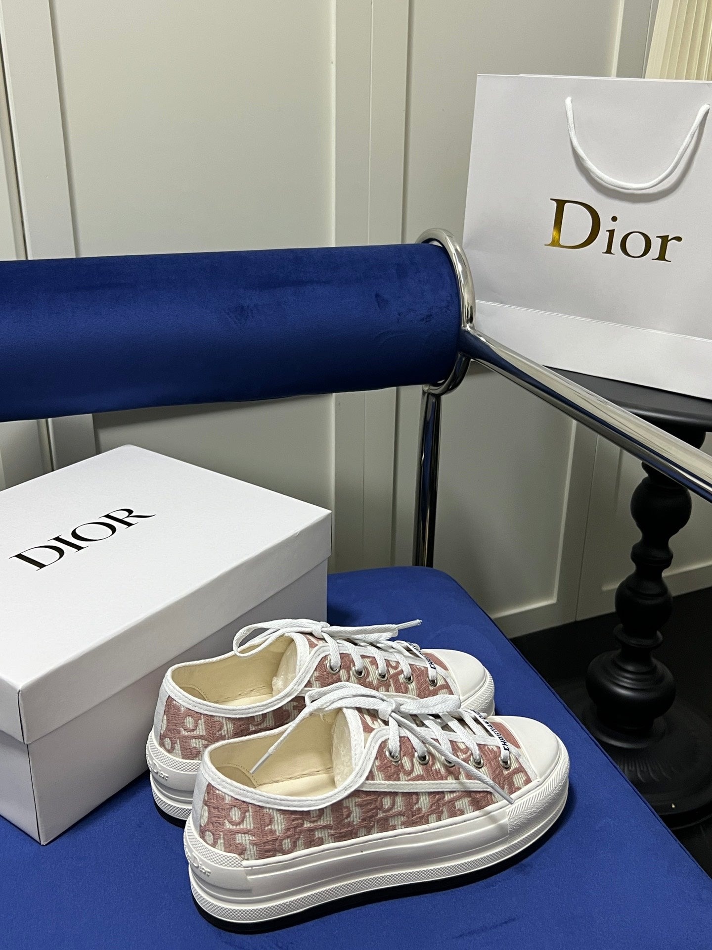 DIO*New muffin thick bottom embroidered canvas shoes