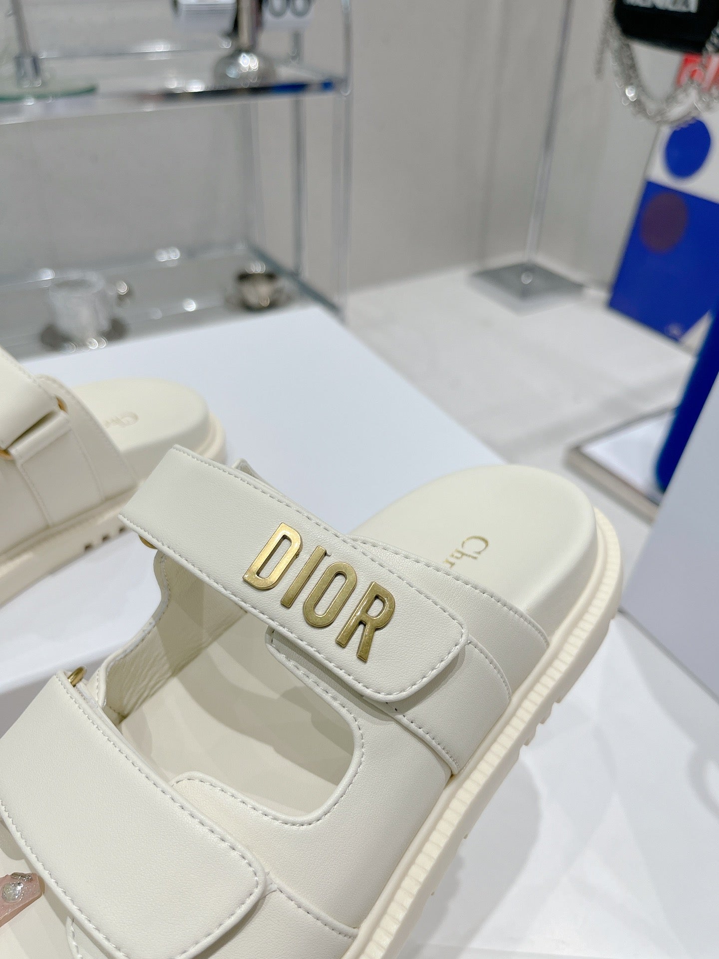 DR Dct New Sandals