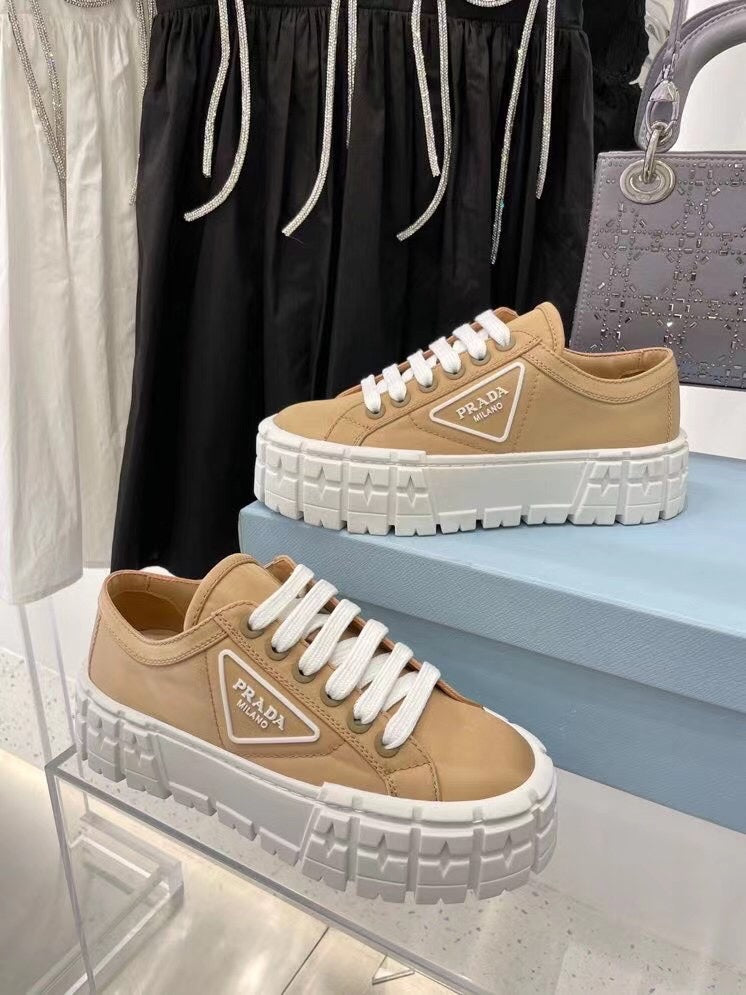P   Pop Shoes