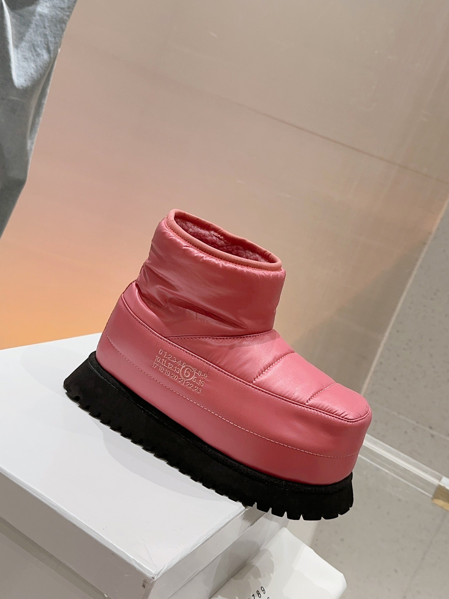 Margiela new thick-soled bread shoes