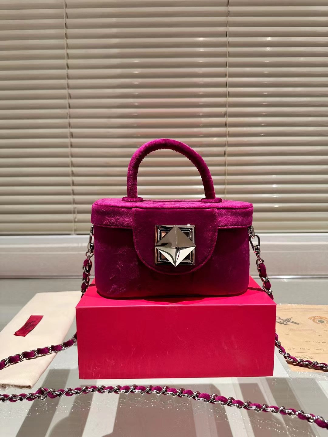 VAL* velvet bag