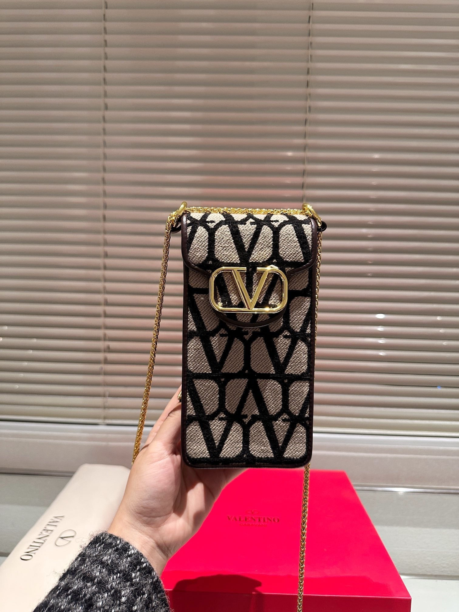 BAL* Letter bag