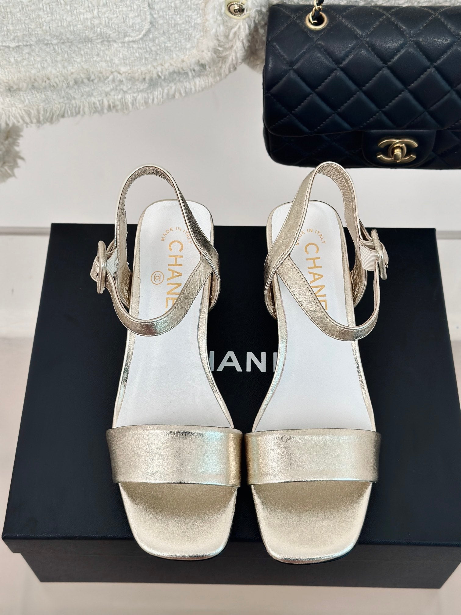 CHA* 24 new one-line strap thick heel sandals 1:1 VIP