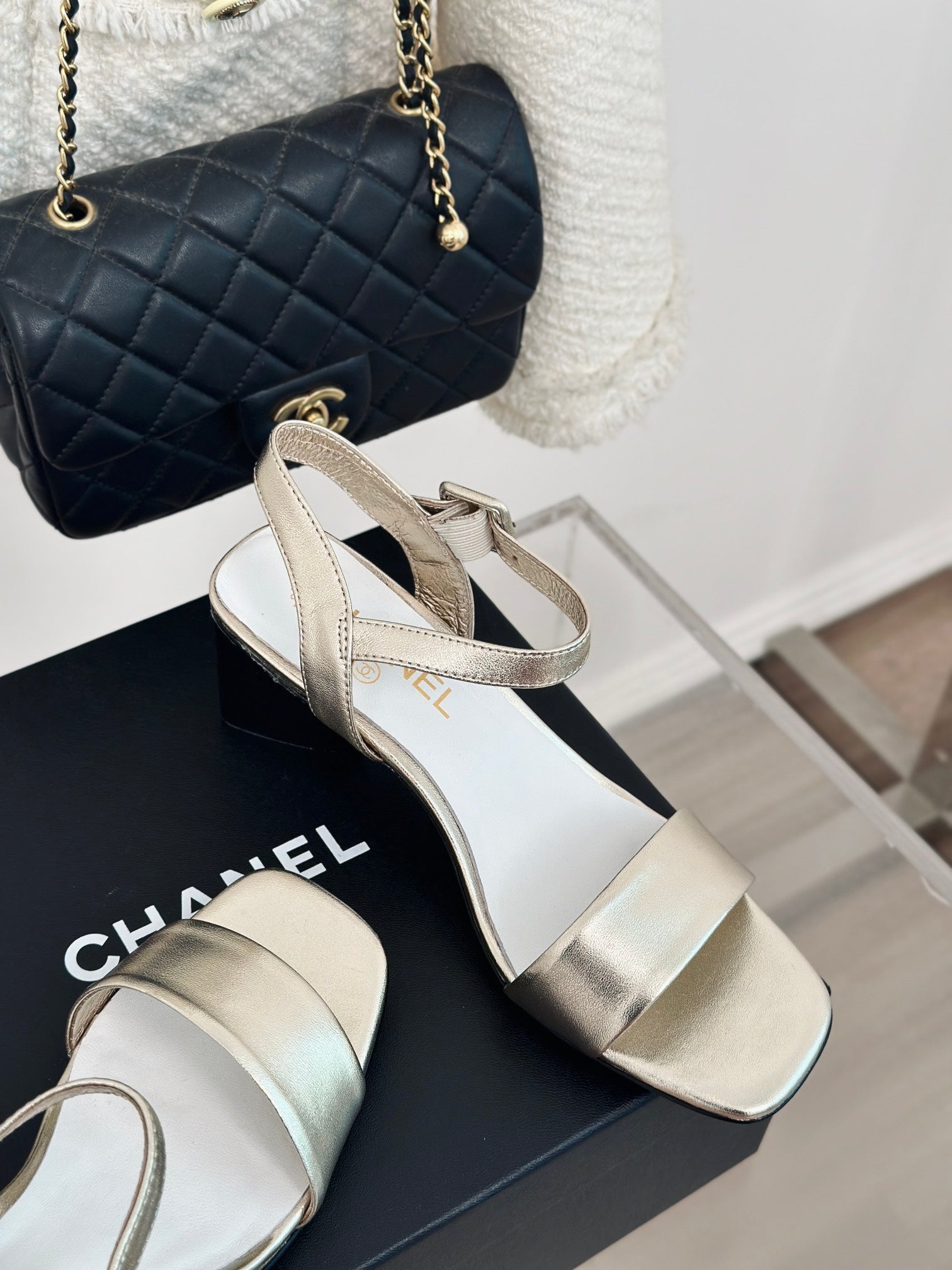 CHA* 24 new one-line strap thick heel sandals 1:1 VIP