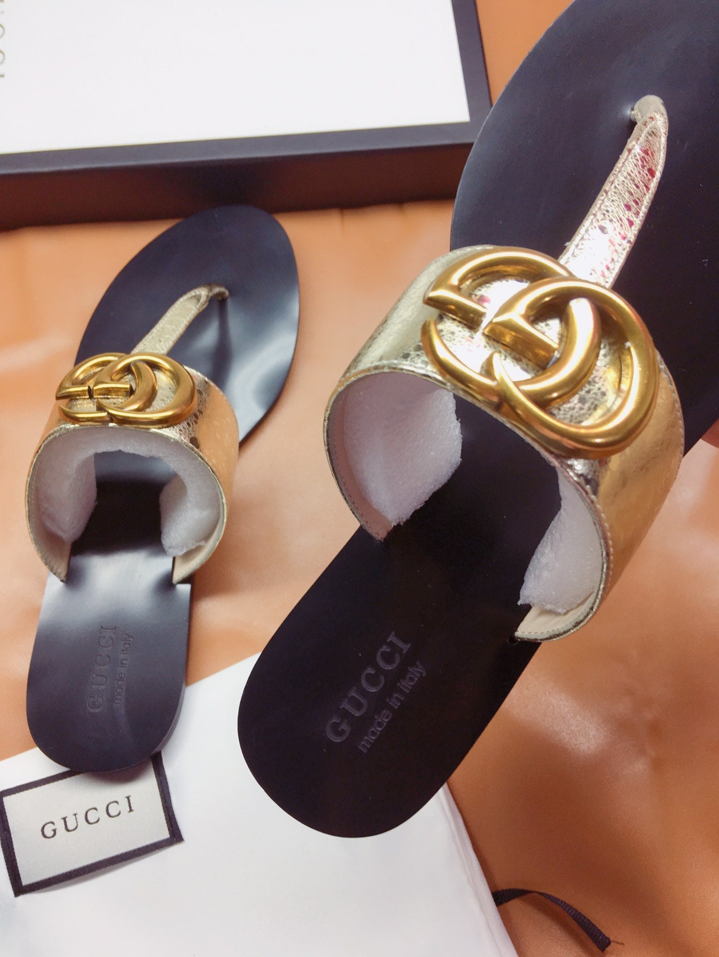 GUC* classic flats