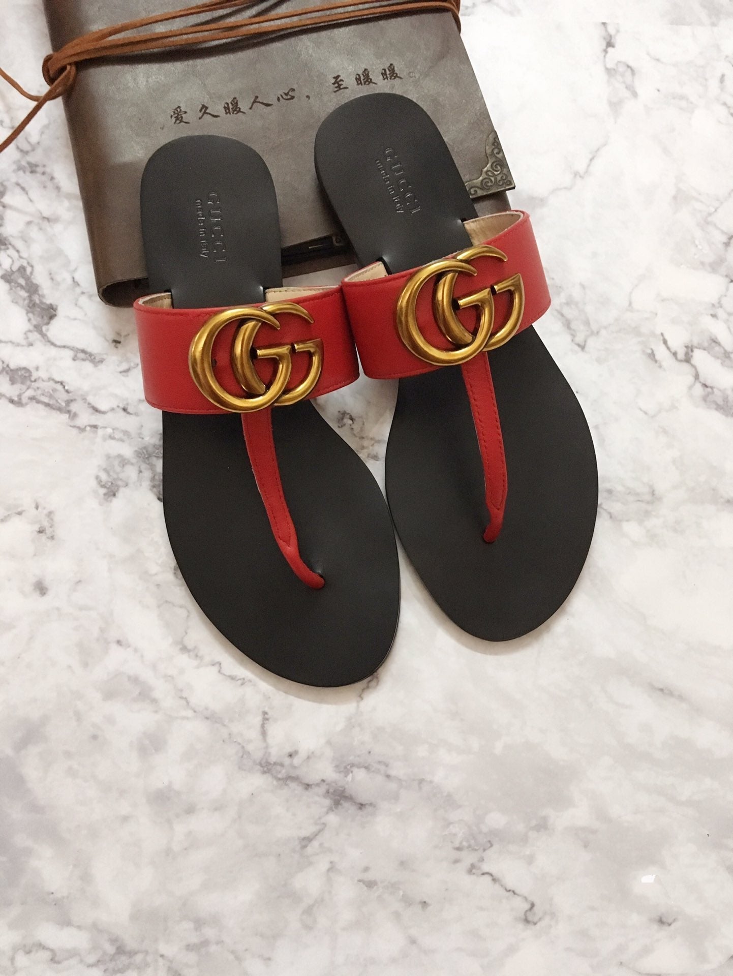 GUC* classic flats