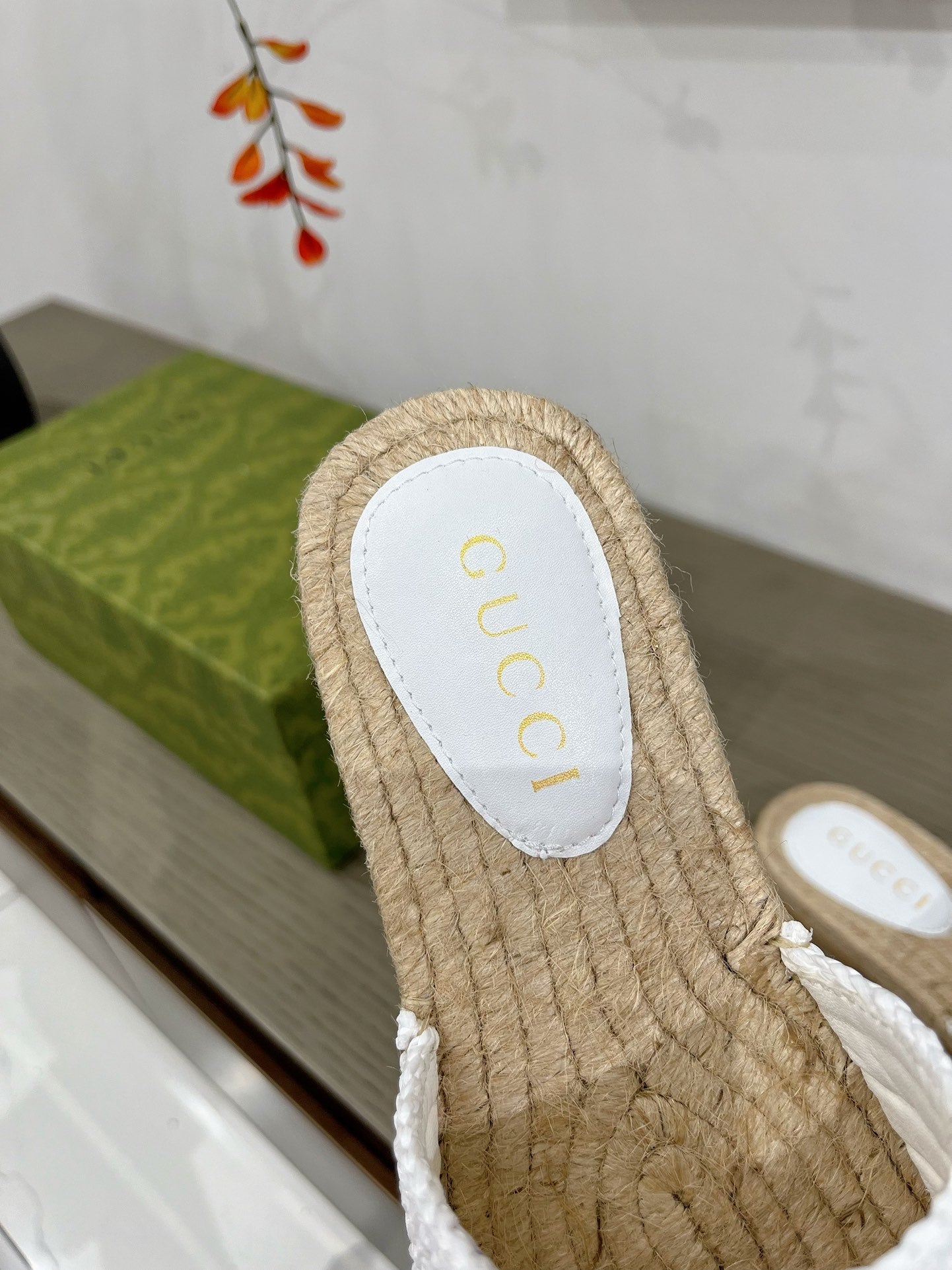 GUC* 24 new woven slippers