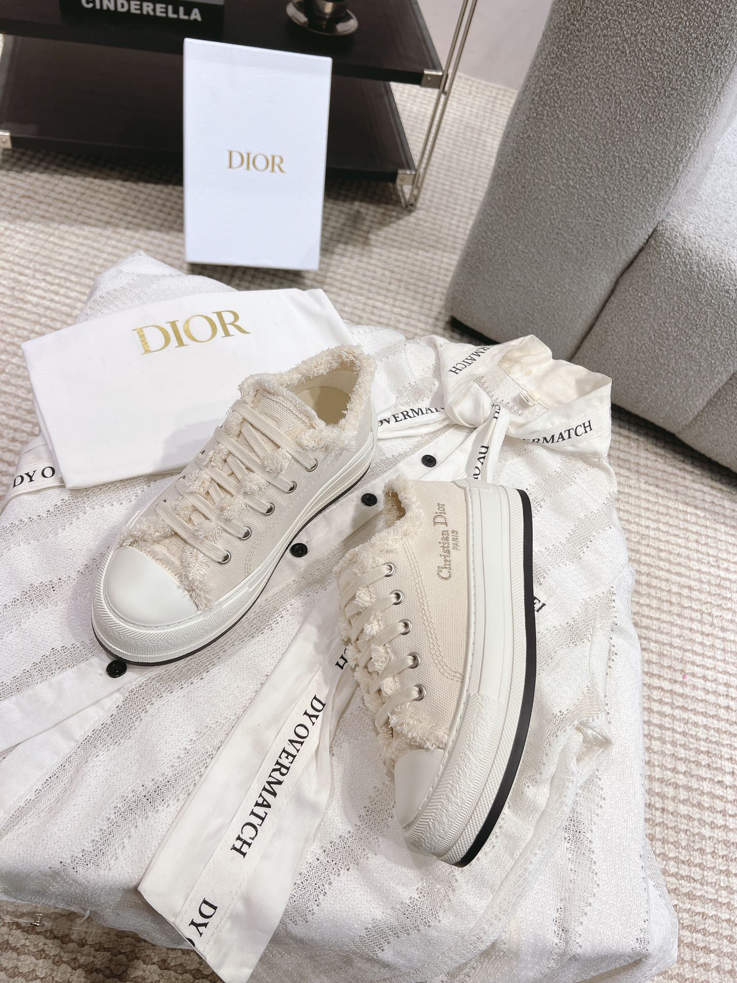 DIO* 24 New Embroidered Flowing Mustache Sneakers 1:1 VIP