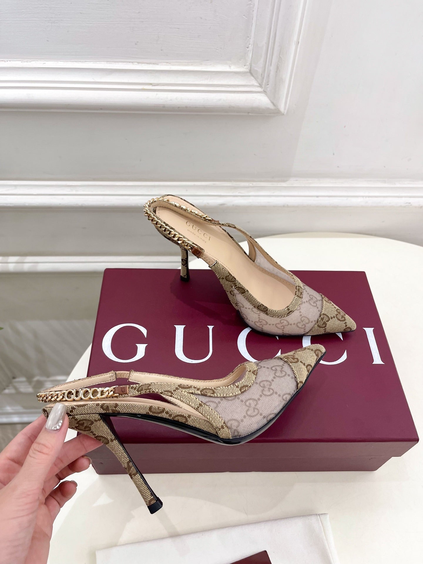 GU* 25SS pointed high heel sandals VIP