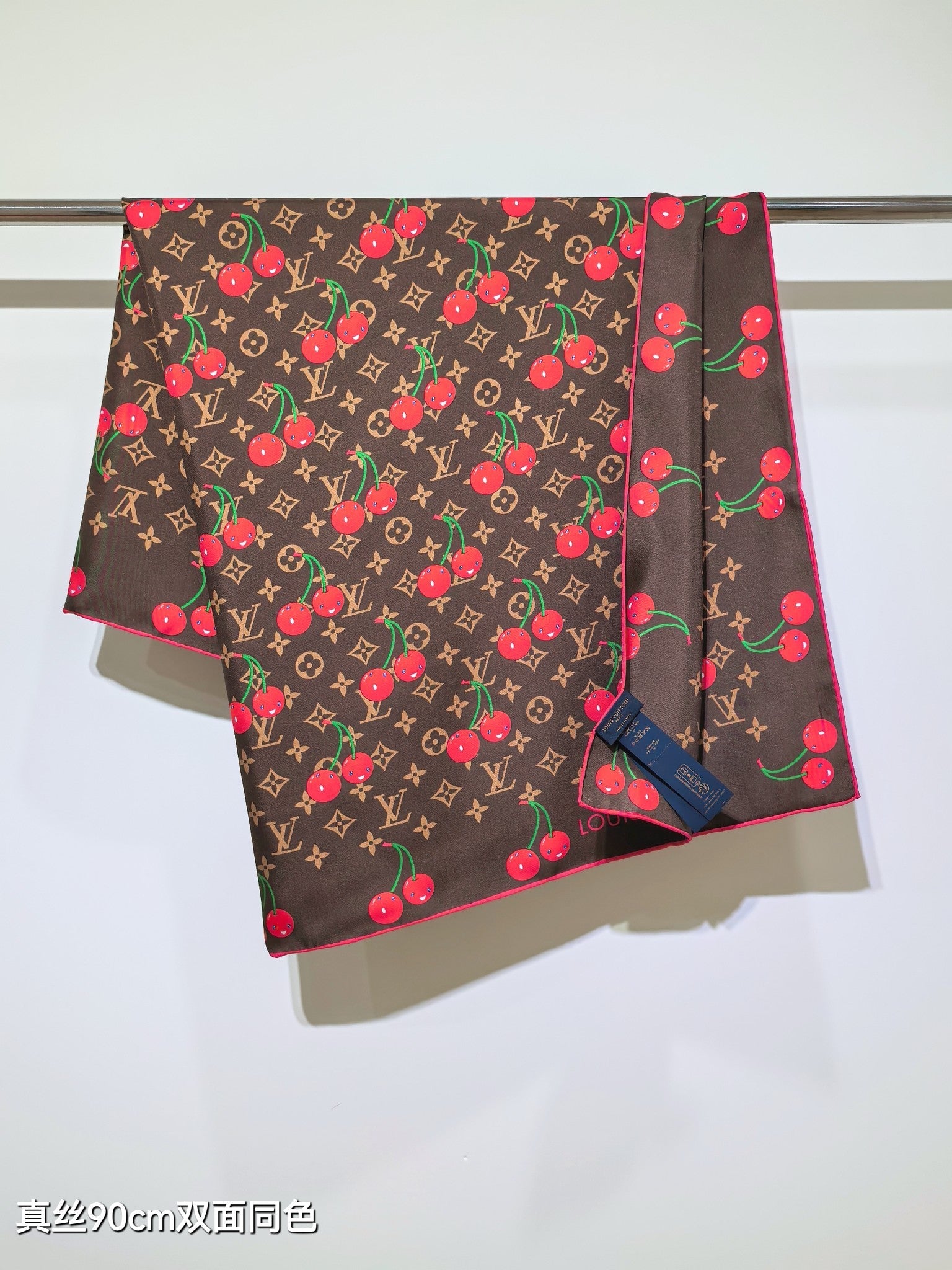 LOU* 25SS scarf