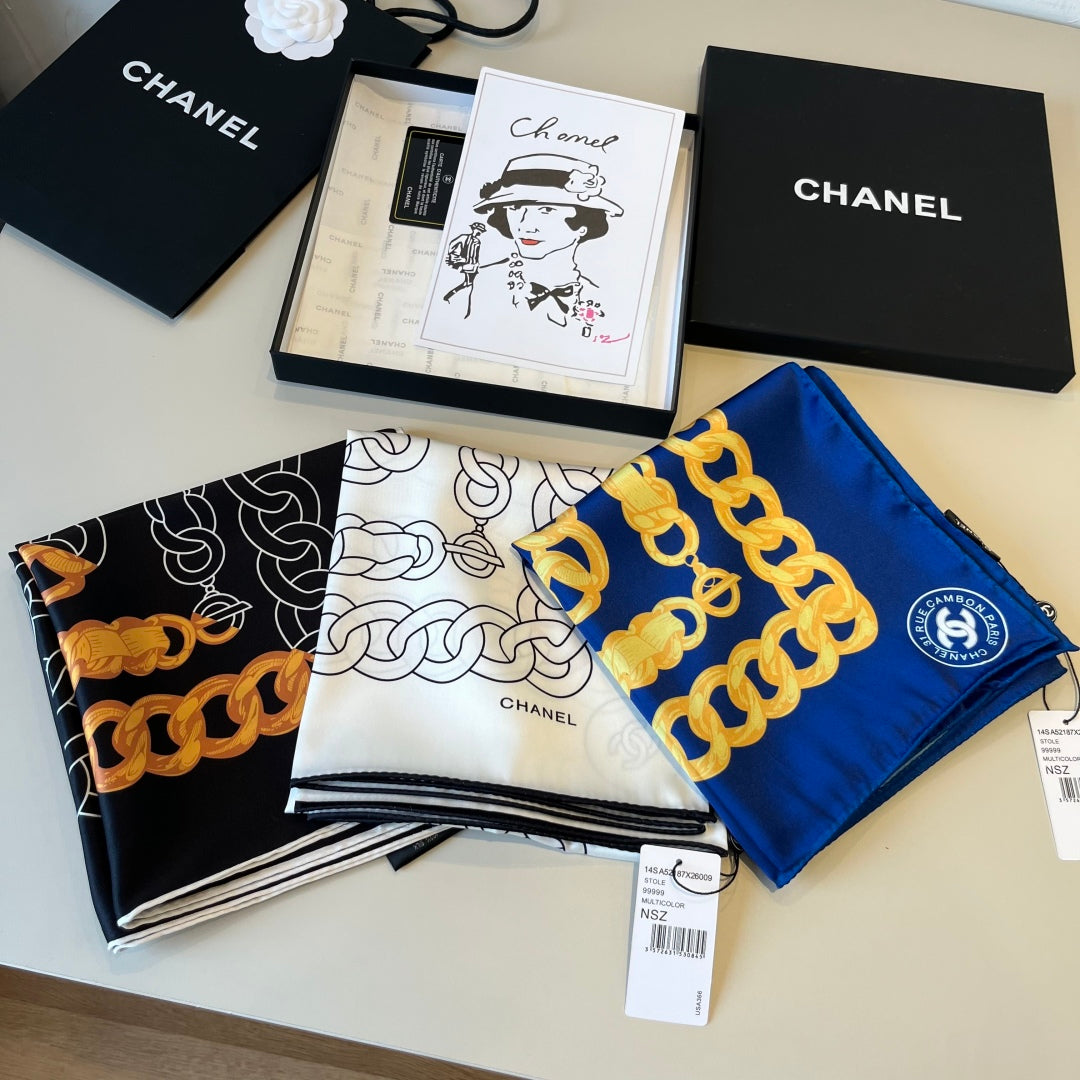 Herme* 25SS 100% silk square scarf