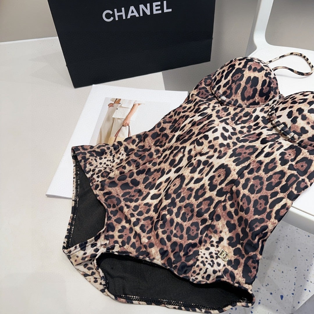 DG* 25SS one-piece swimsuit