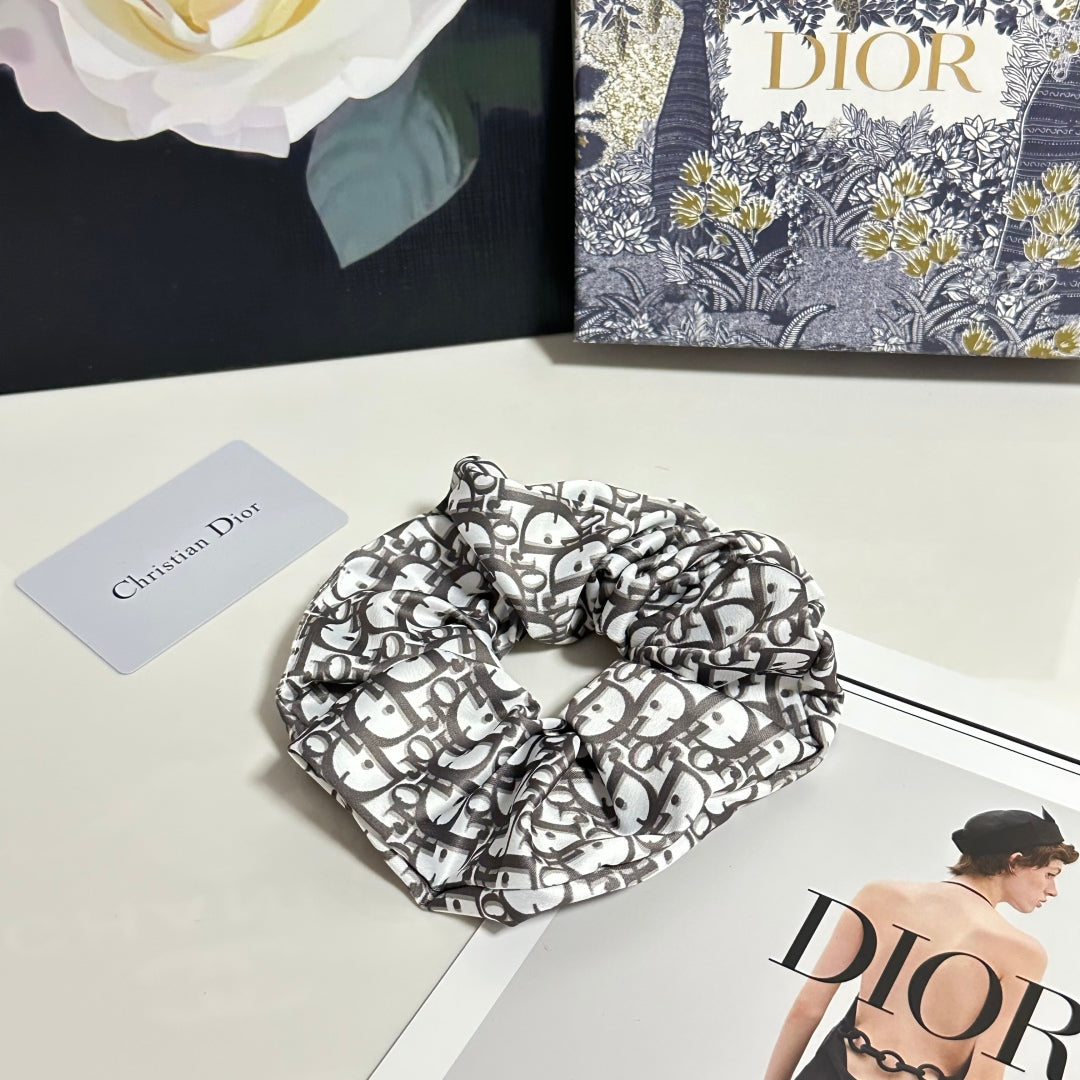 DIO* 25SS wreath