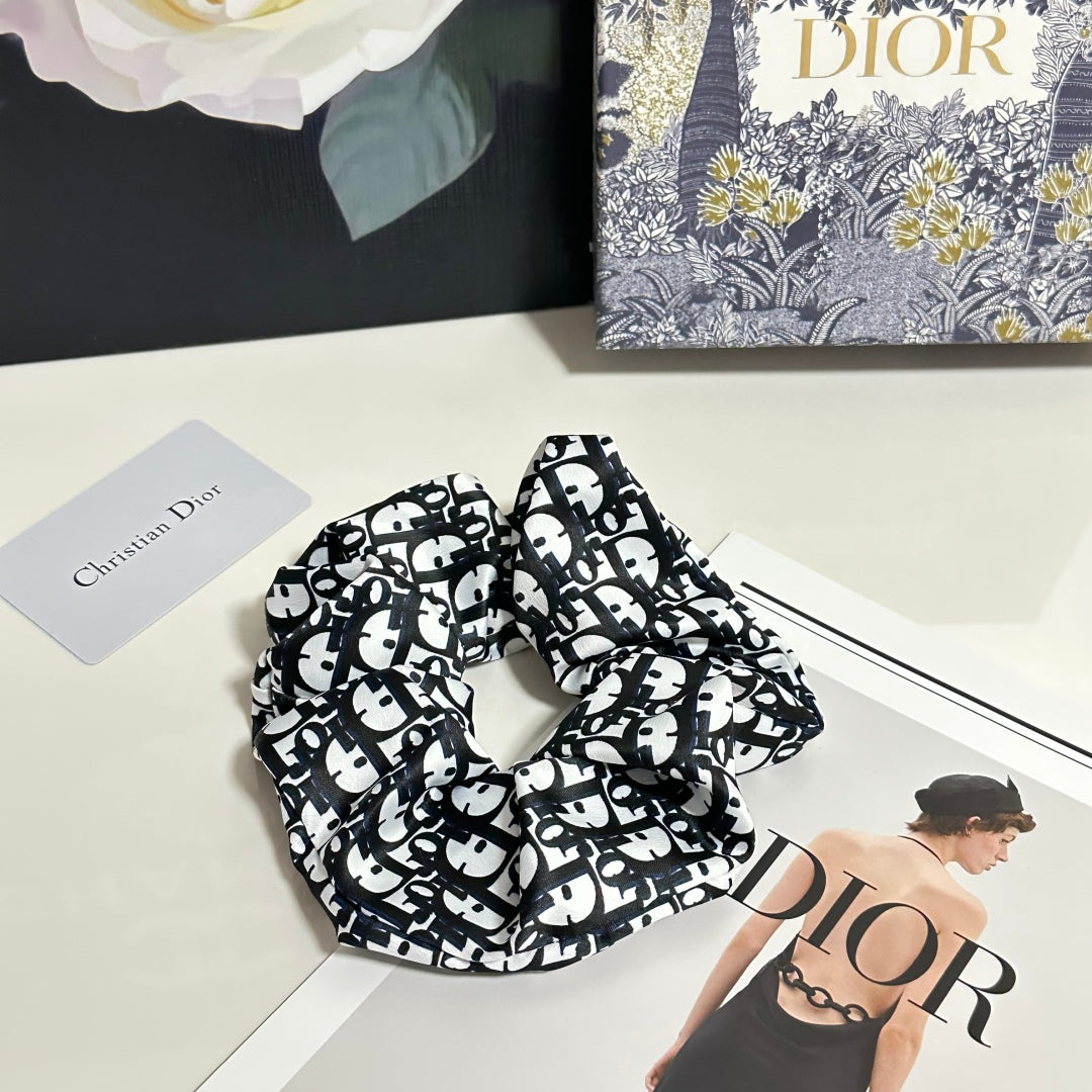 DIO* 25SS wreath