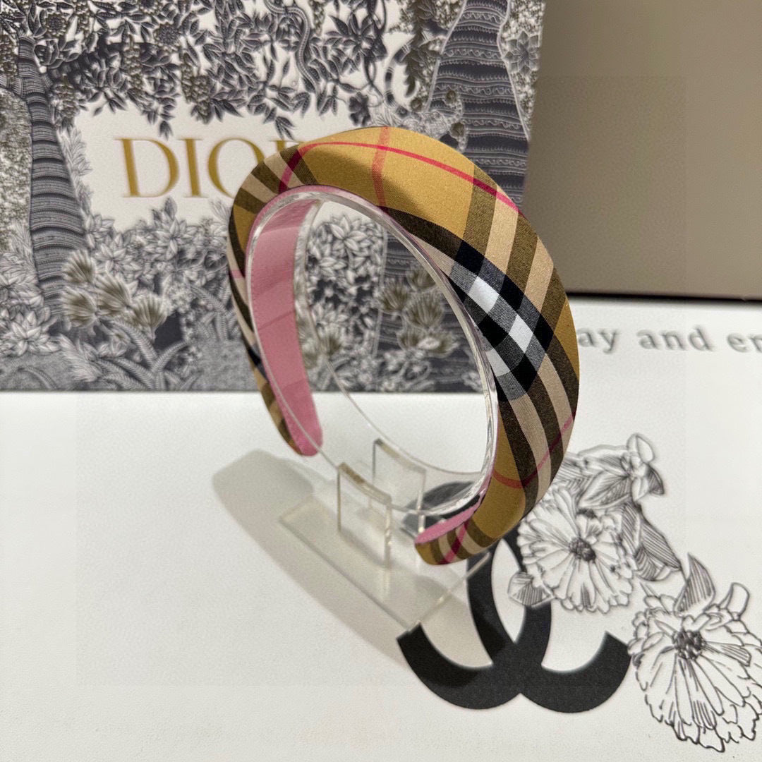 Burberry* 25SS hairpin