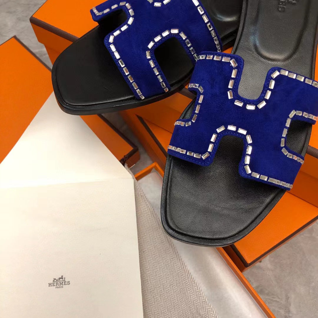 Her* 24 new slippers