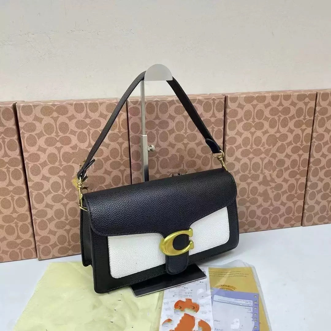 Classic lychee-textured shoulder bag