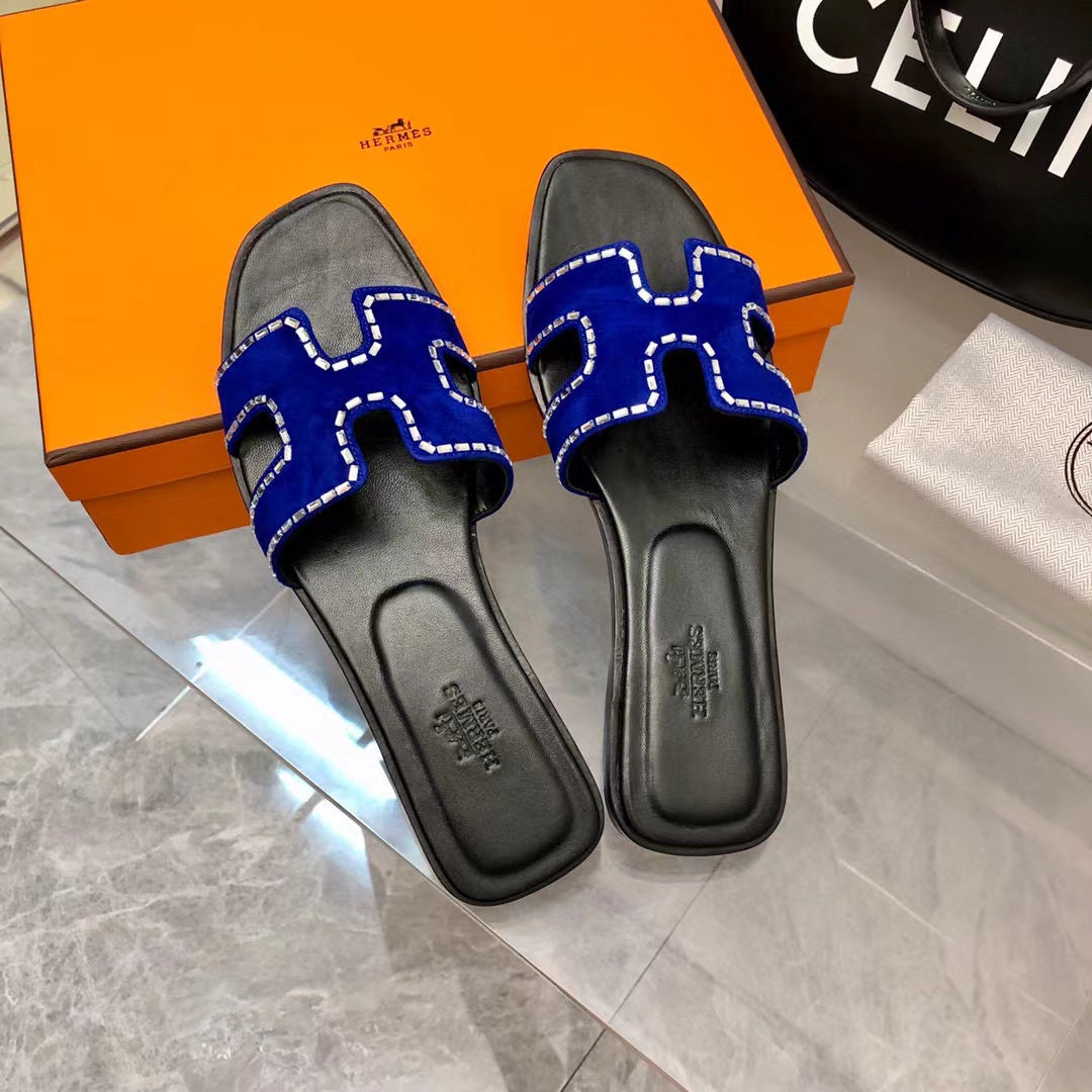 Her* 24 new slippers