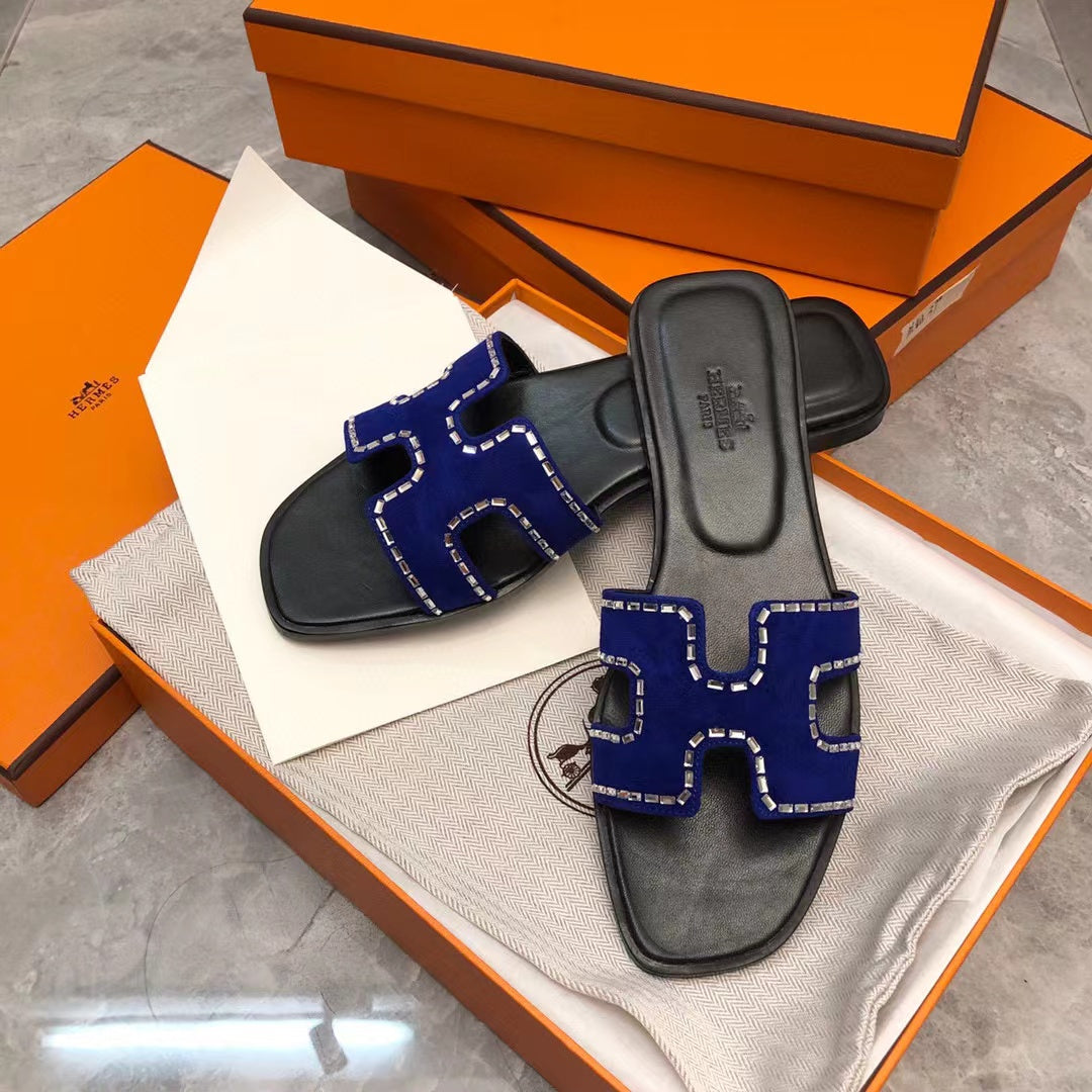Her* 24 new slippers
