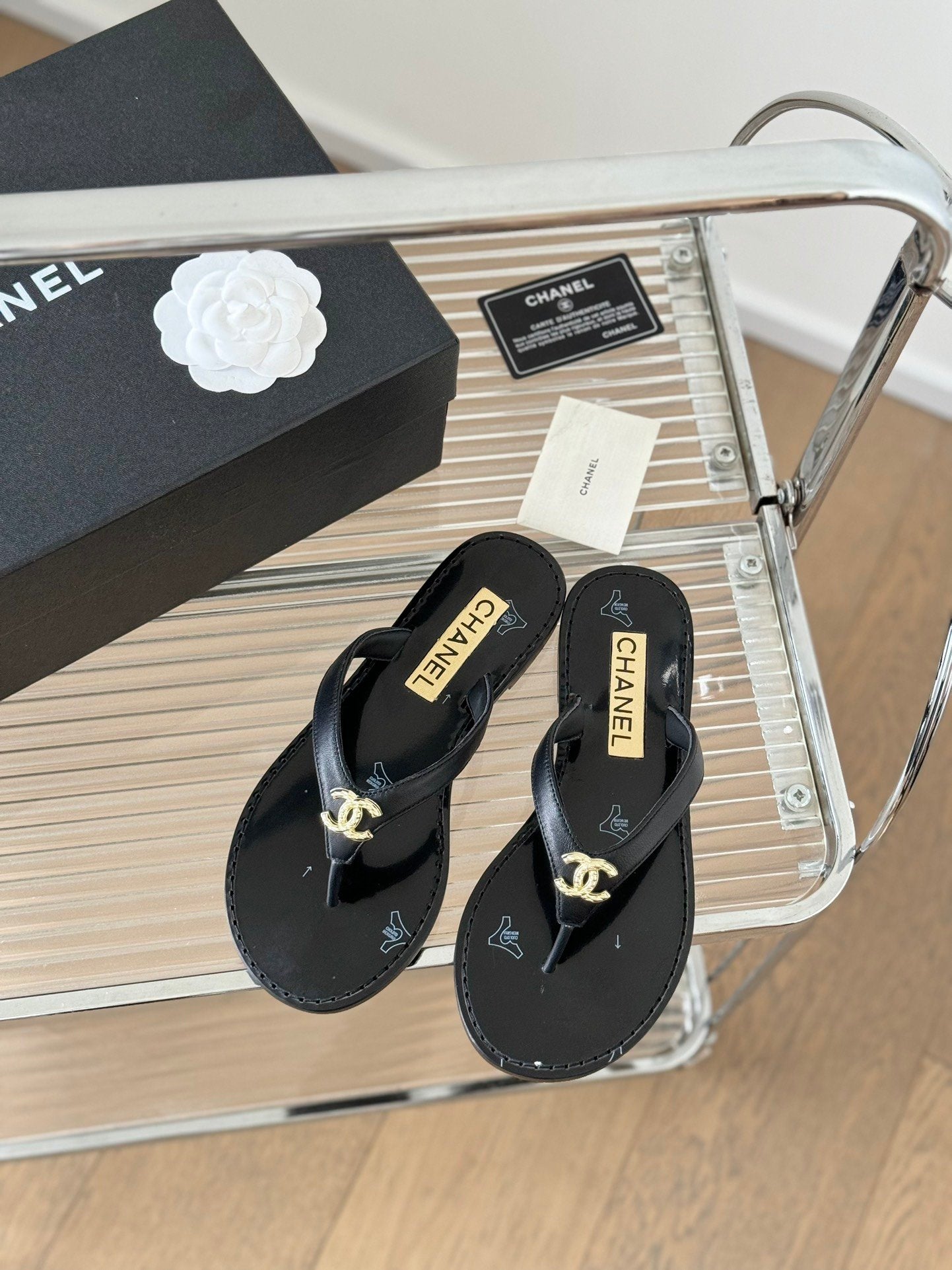 C new flip-flop bow slippers  VIP 1：1