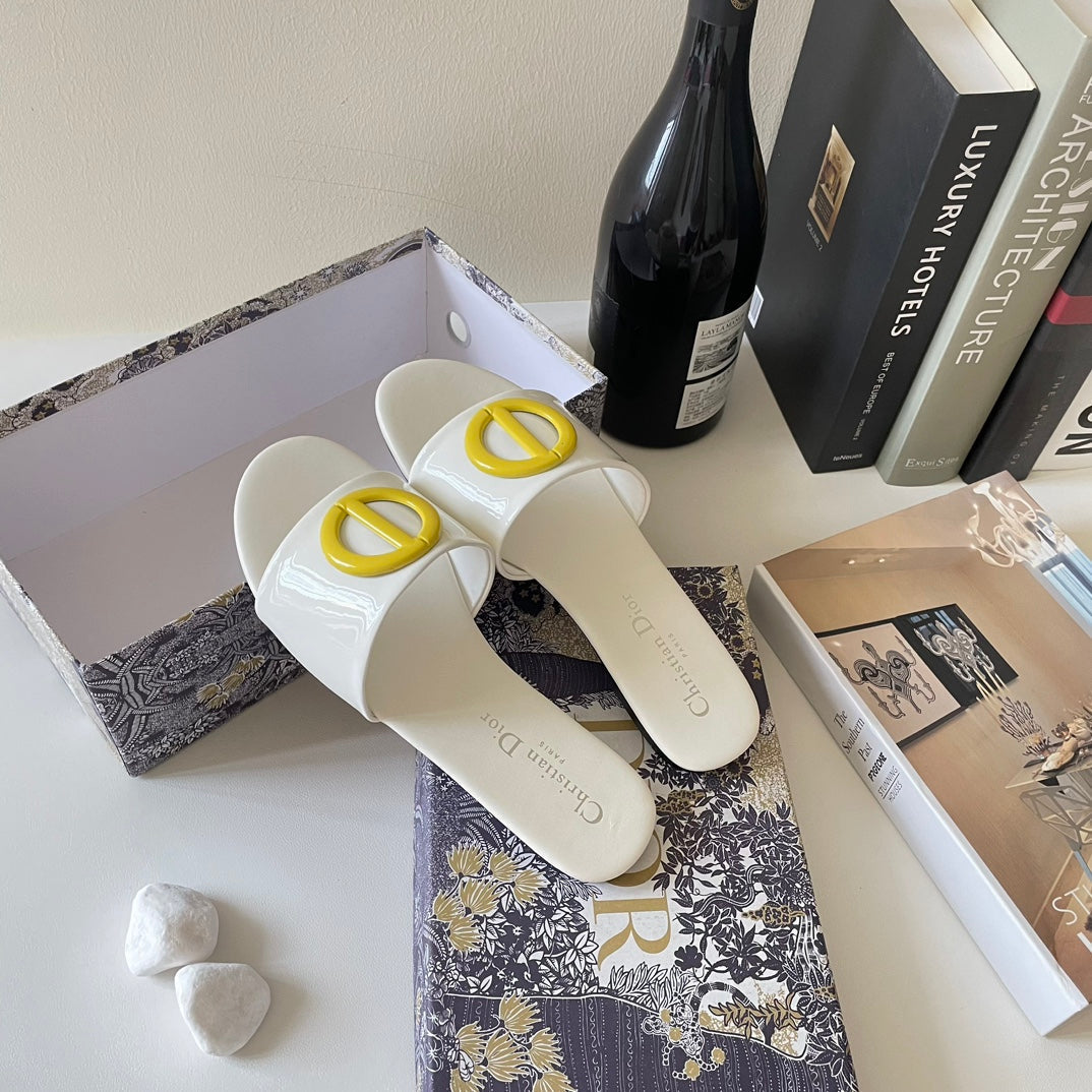 D24 new sandals
