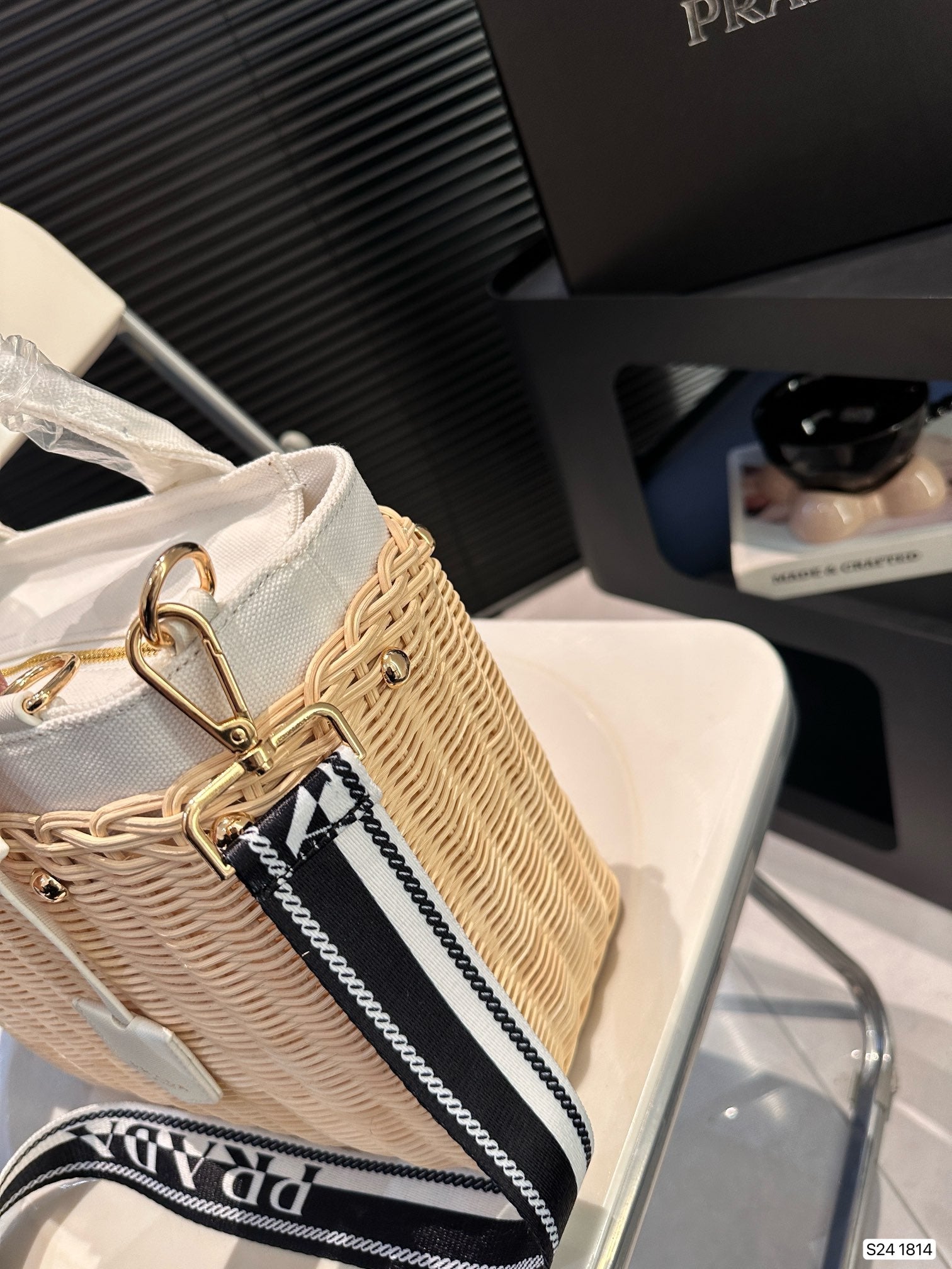 New style straw bag