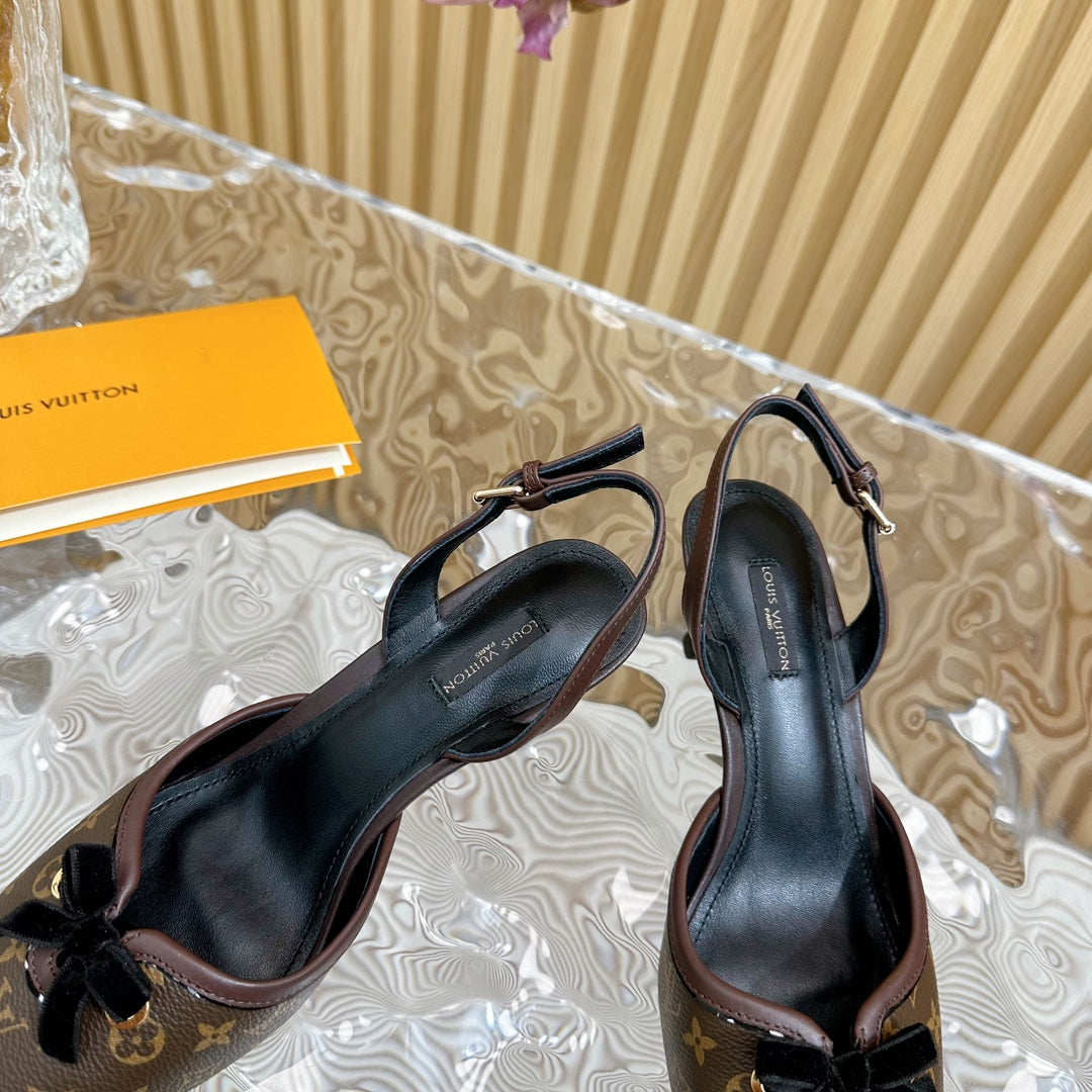 Retro literary velvet bow�cat heel sandals L*** VIP 1:1