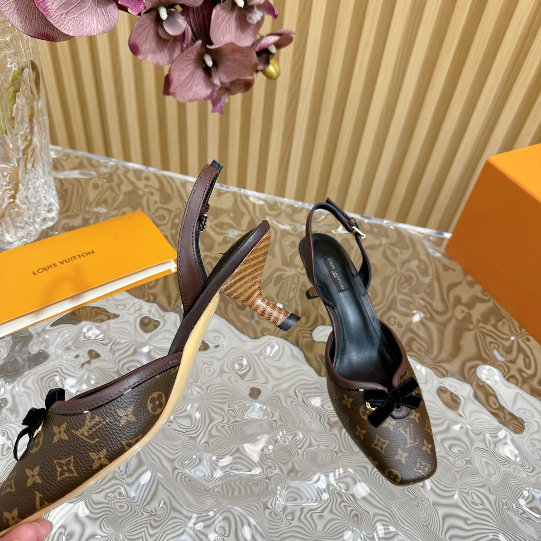 Retro literary velvet bow�cat heel sandals L*** VIP 1:1