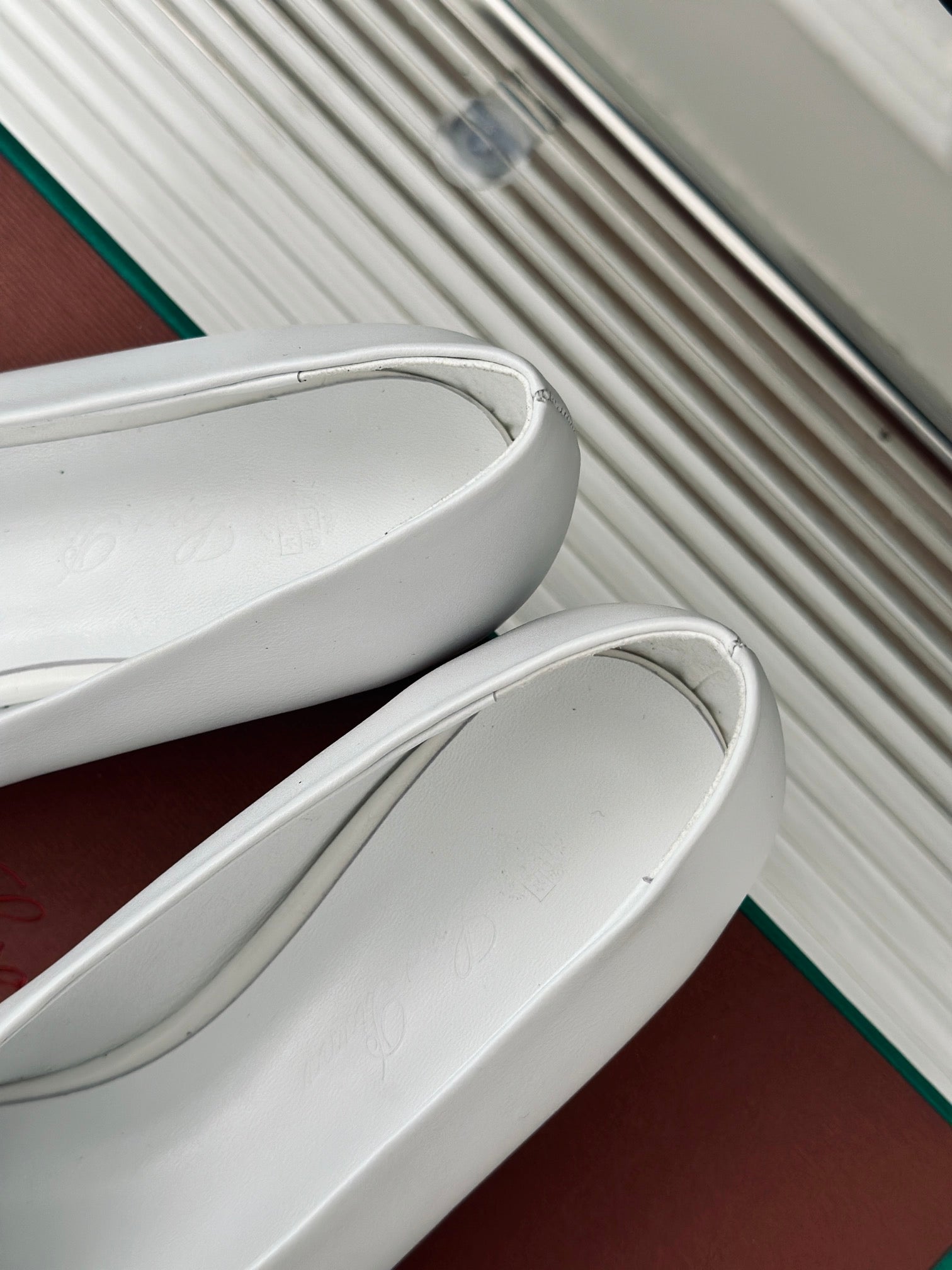 Loro Pia**/ Top quality classic beautiful retro witch color matching flat shoes VIP1:1